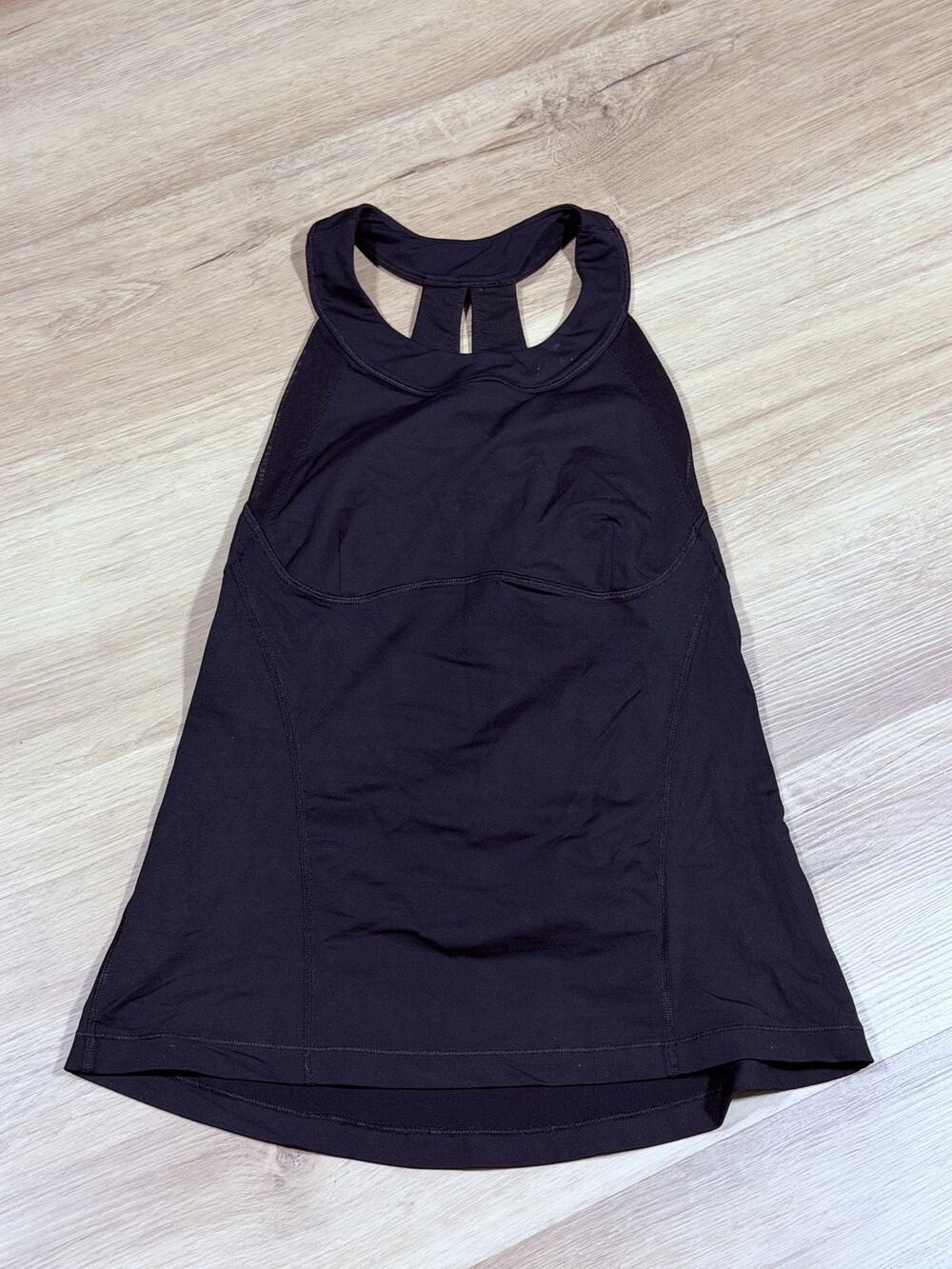 Lululemon Womens 4 Black Halter Tank Open Back Mesh Built-In Bra Yoga